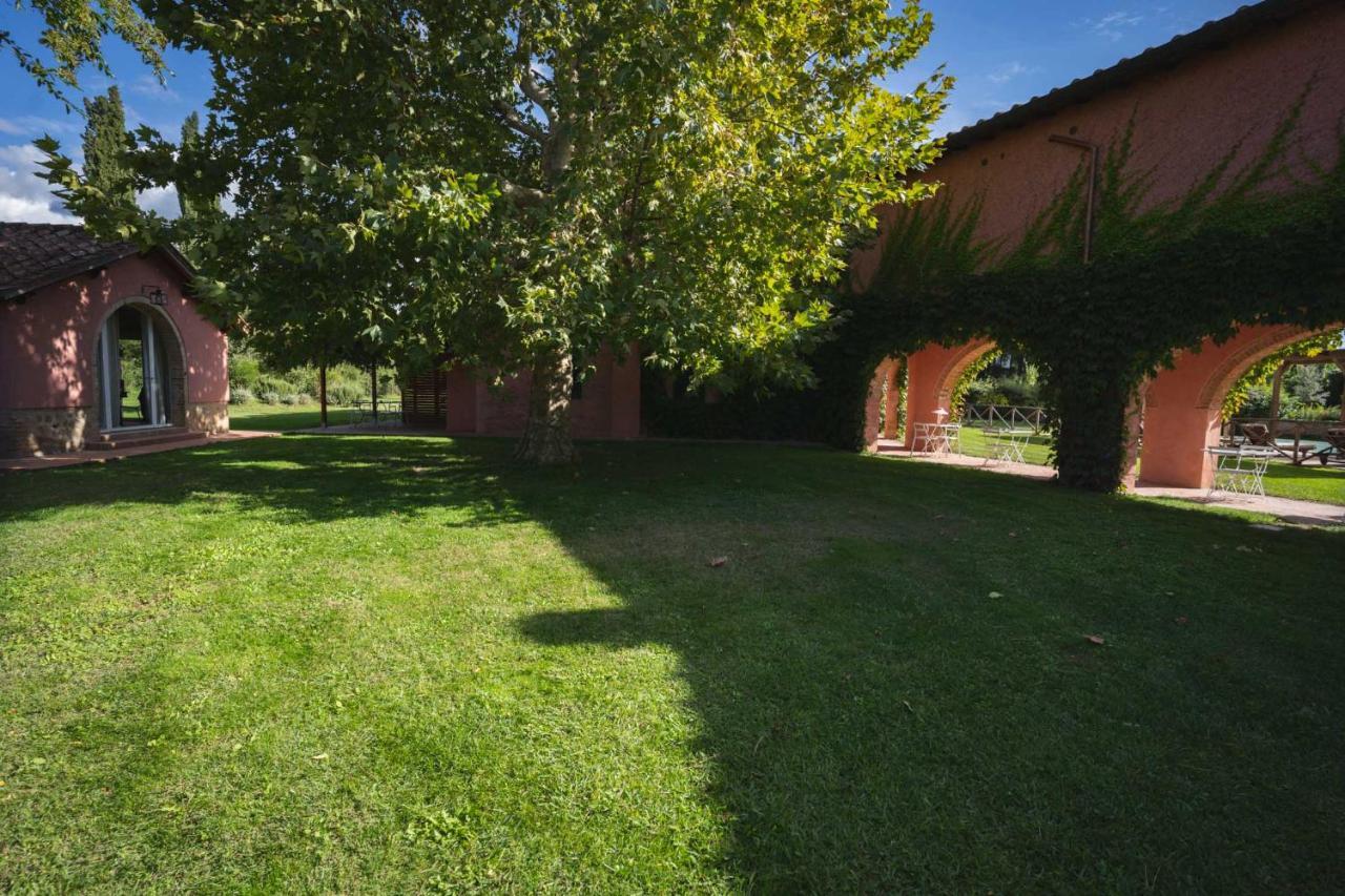 Le Versegge Resort Braccagni Exteriör bild