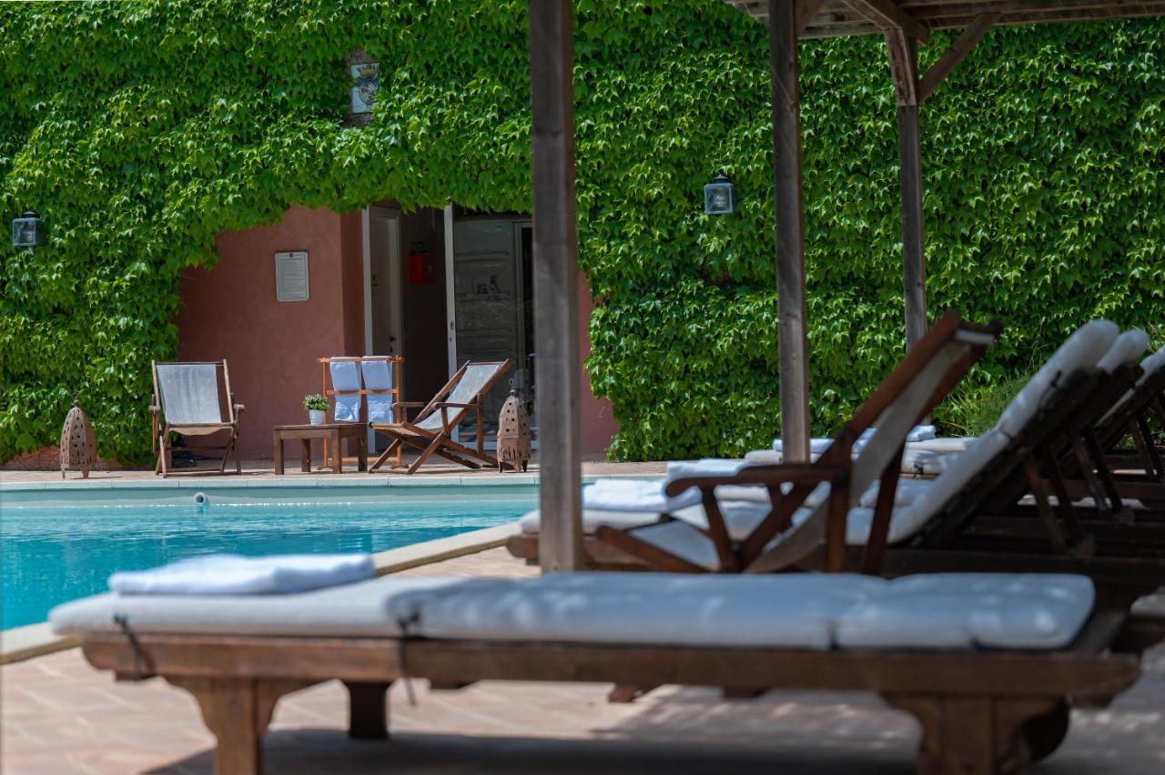 Le Versegge Resort Braccagni Exteriör bild